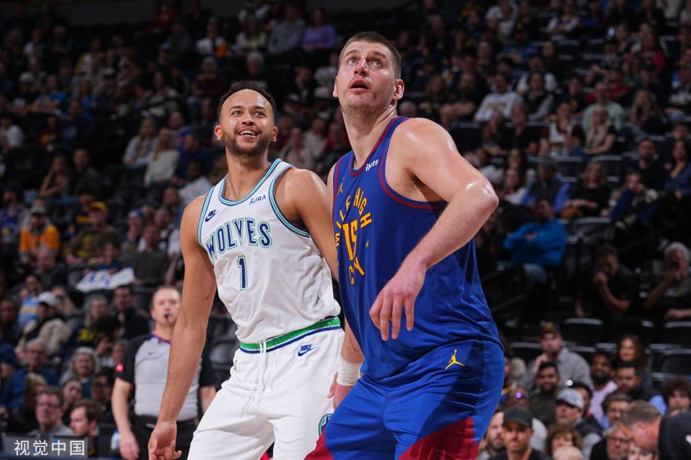 在舆论高峰 在舆论高峰