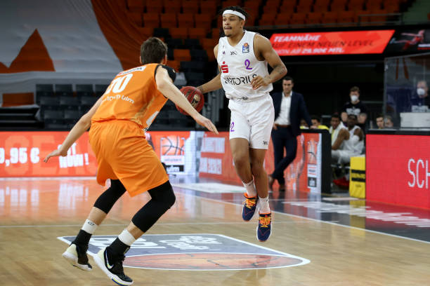 在本赛季结 在本赛季结