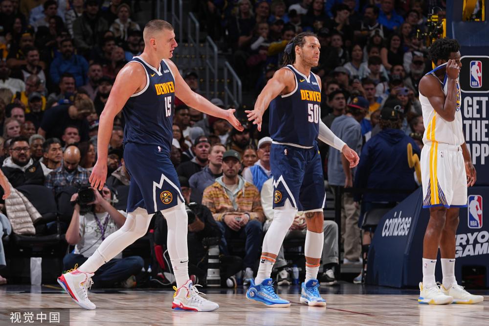 与经纪人的 与经纪人的