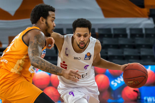 过巩固核心 过巩固核心