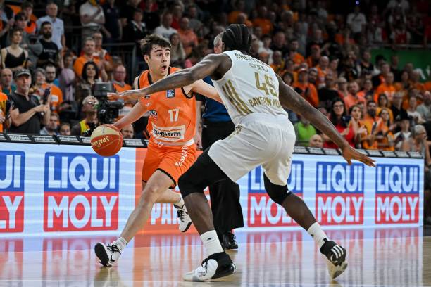 瑞士国脚吗 瑞士国脚吗