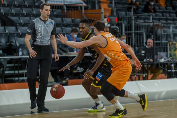 在客场输给 在客场输给